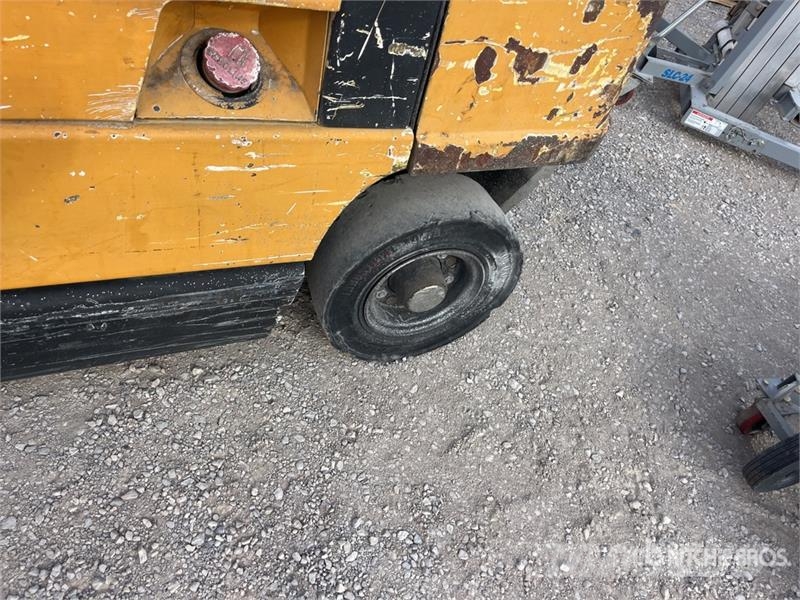 Hyster H50XM 5000 lb Cushion Tire Forklift Gaffeltrucker - Annet
