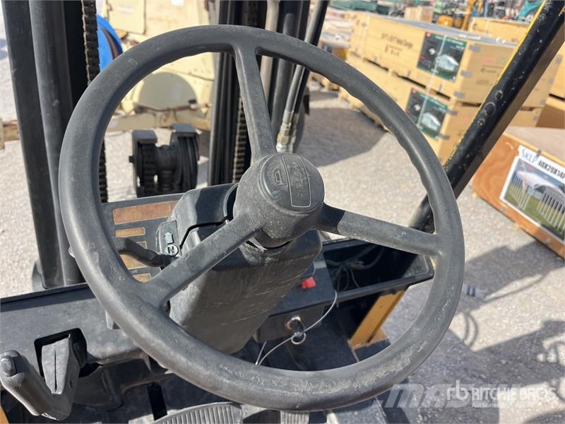 Hyster H50XM 5000 lb Cushion Tire Forklift Gaffeltrucker - Annet