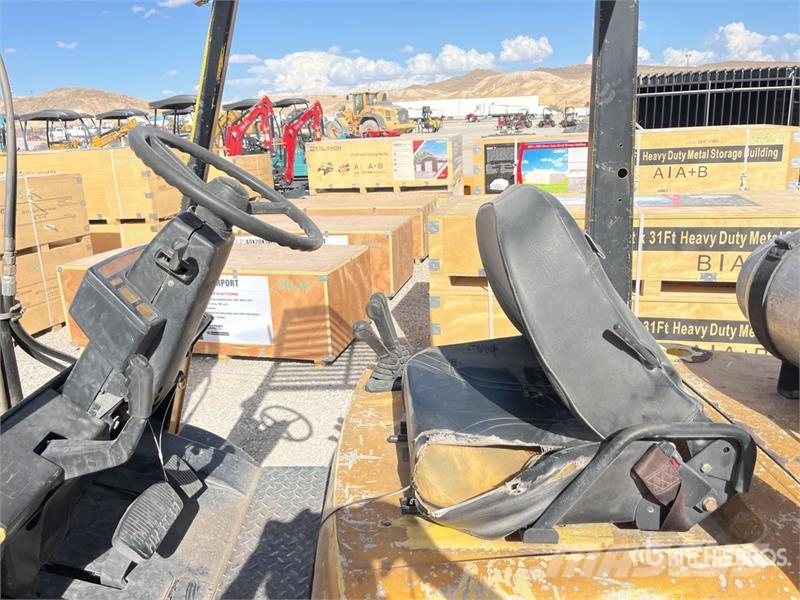 Hyster H50XM 5000 lb Cushion Tire Forklift Gaffeltrucker - Annet