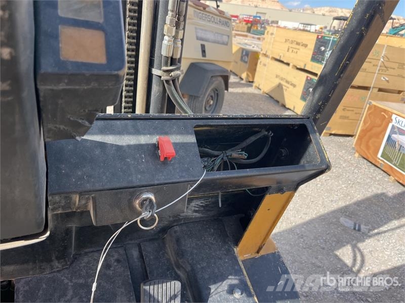 Hyster H50XM 5000 lb Cushion Tire Forklift Gaffeltrucker - Annet
