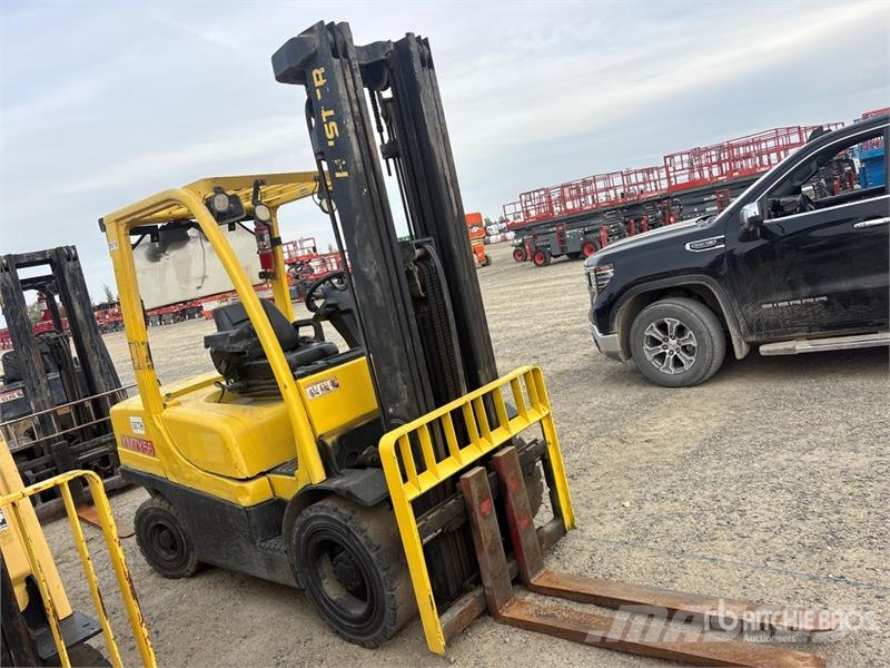 Hyster H7.0FT 6700 lb Cushion Tire Forklift شاحنات ذات رافعات شوكية - أخرى
