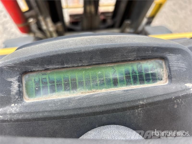 Hyster H7.0FT 6700 lb Cushion Tire Forklift شاحنات ذات رافعات شوكية - أخرى
