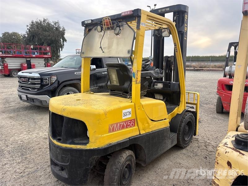 Hyster H7.0FT 6700 lb Cushion Tire Forklift شاحنات ذات رافعات شوكية - أخرى