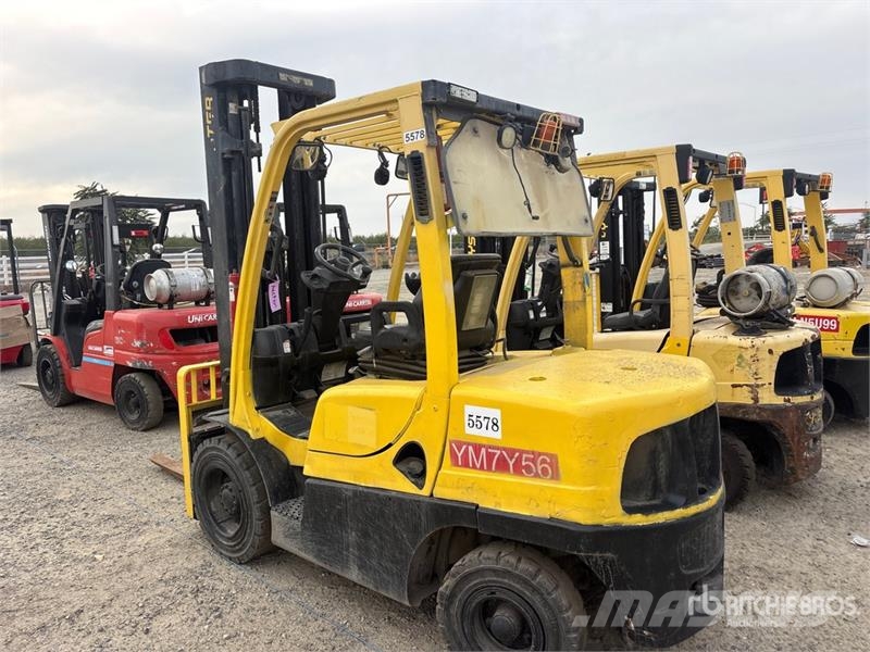 Hyster H70FT 6700 lb Pneumatic Tire Forklift 그 외 지게차