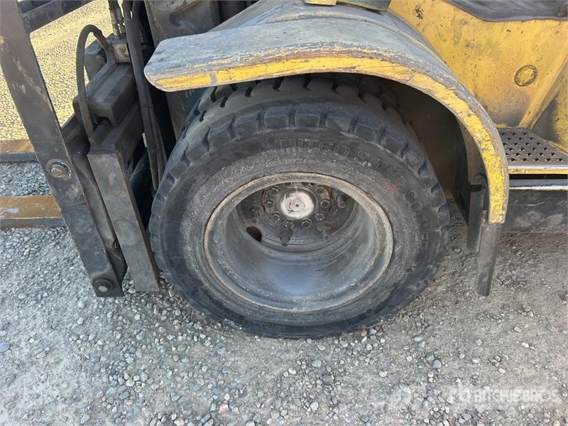 Hyster H80 XE 7750 lb Forklift (Inoperable) Інше
