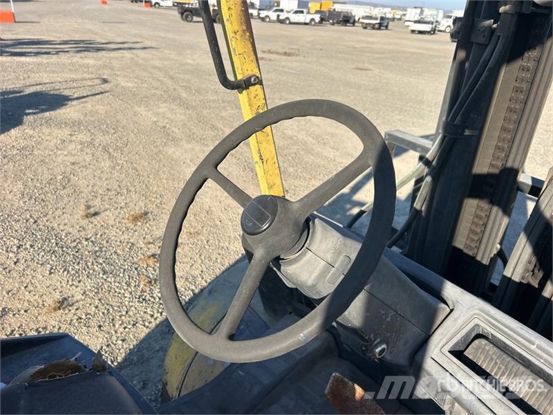 Hyster H80 XE 7750 lb Forklift (Inoperable) Інше