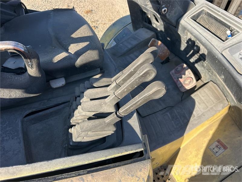 Hyster H80 XE 7750 lb Forklift (Inoperable) Інше