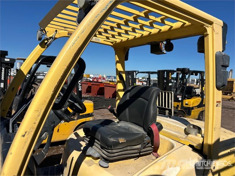Hyster H90FT 8000 lb Pneumatic Tire Forklift Viličarji - drugo