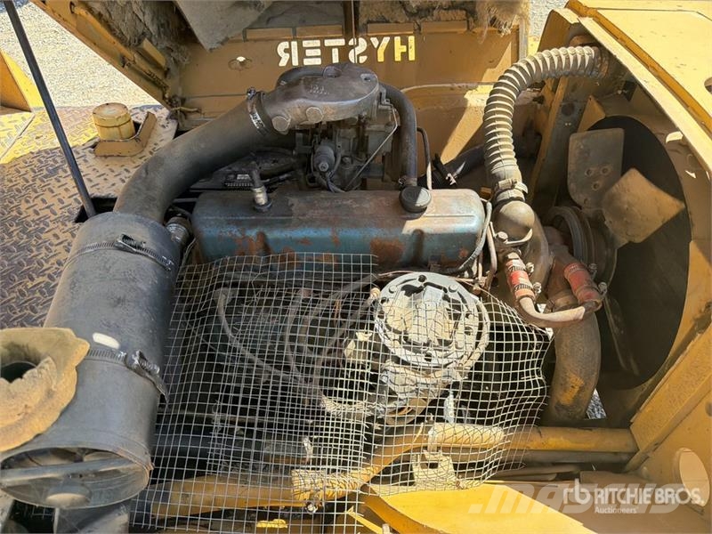 Hyster P50A Pneumatic Tire Forklift フォークリフト - その他