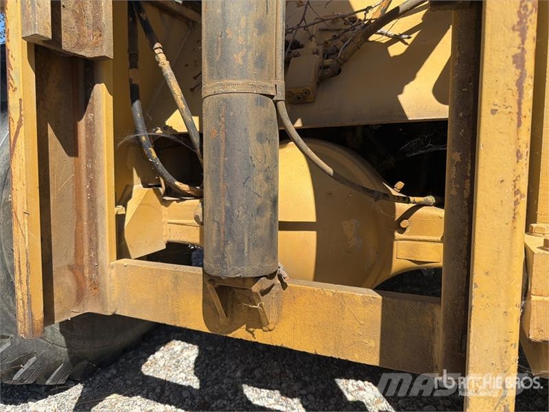 Hyster P50A Pneumatic Tire Forklift フォークリフト - その他