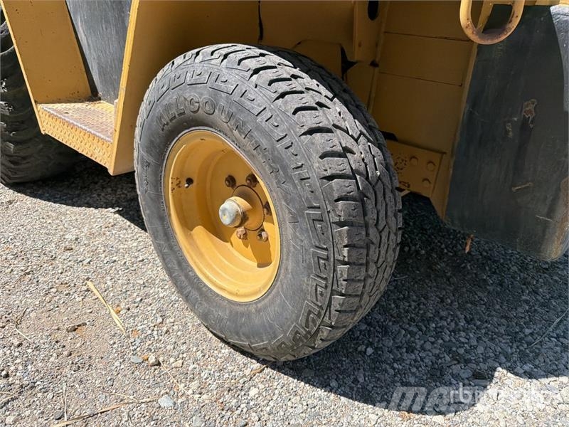 Hyster P50A Pneumatic Tire Forklift フォークリフト - その他