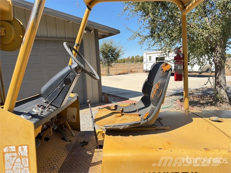Hyster P50A Pneumatic Tire Forklift フォークリフト - その他