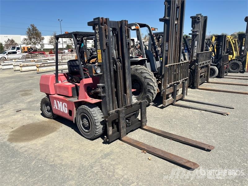 Hyster Pneumatic Tire Forklift Autokrāvēji - citi