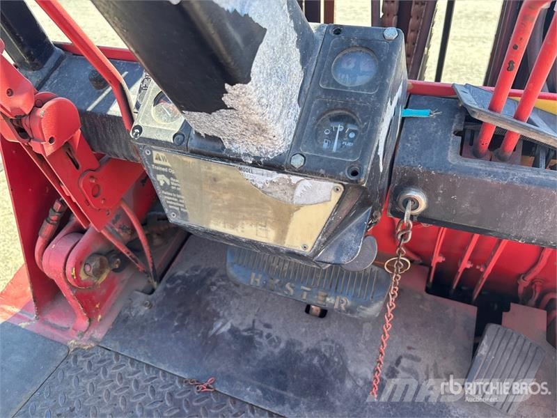 Hyster Pneumatic Tire Forklift Autokrāvēji - citi