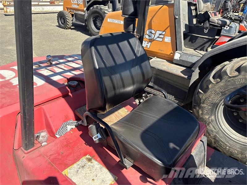 Hyster Pneumatic Tire Forklift Autokrāvēji - citi