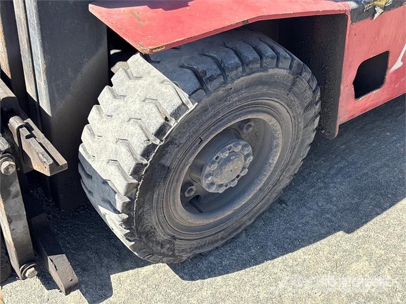 Hyster Pneumatic Tire Forklift Autokrāvēji - citi