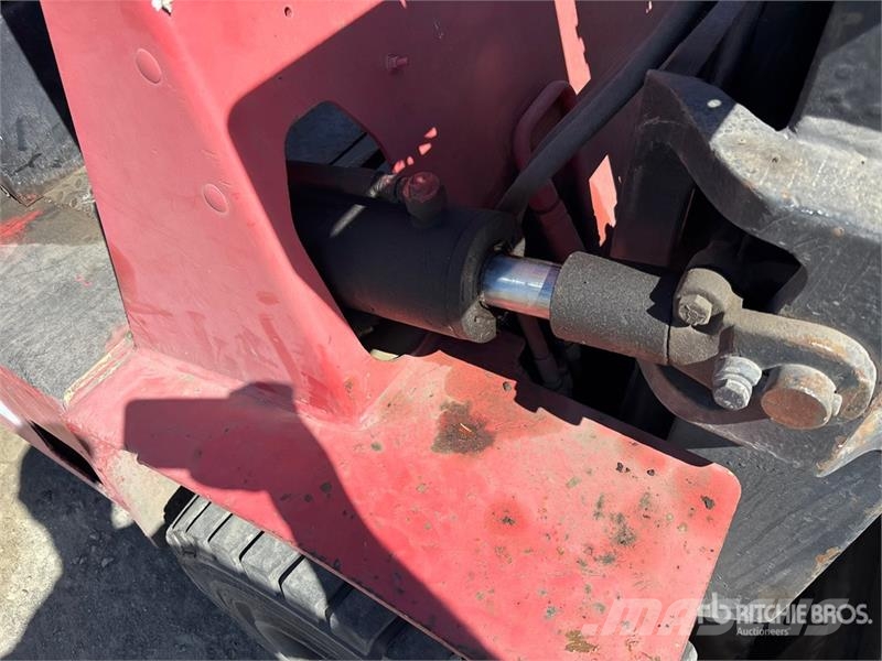 Hyster Pneumatic Tire Forklift Autokrāvēji - citi
