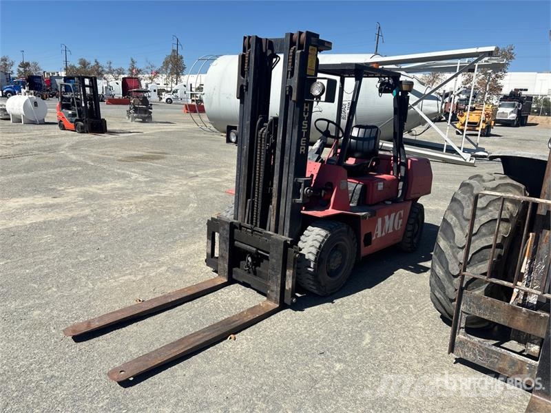 Hyster Pneumatic Tire Forklift Autokrāvēji - citi