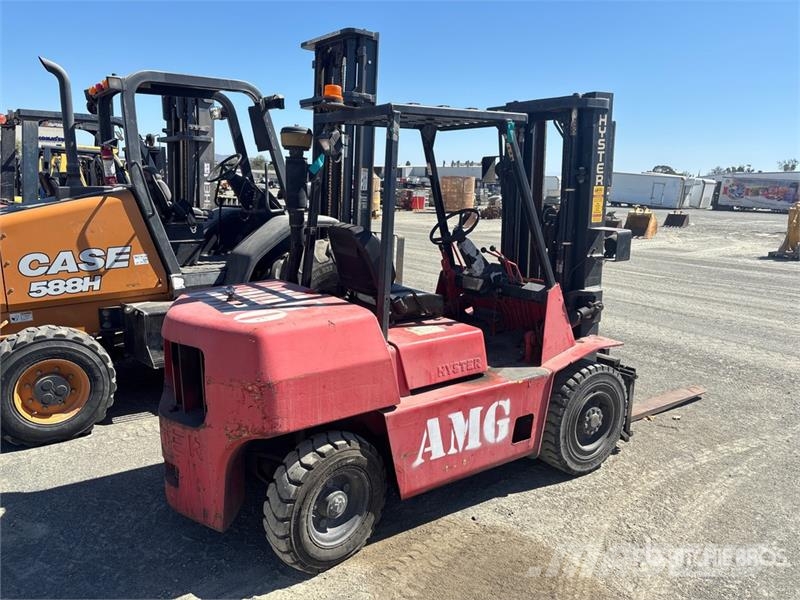 Hyster Pneumatic Tire Forklift Autokrāvēji - citi