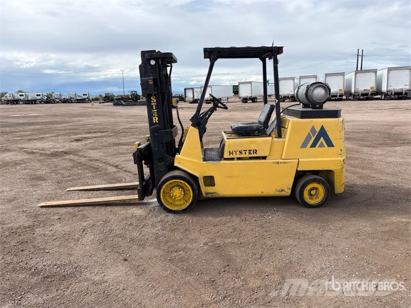 Hyster S120XL 12000 lb Cushion Tire Forklift Diger