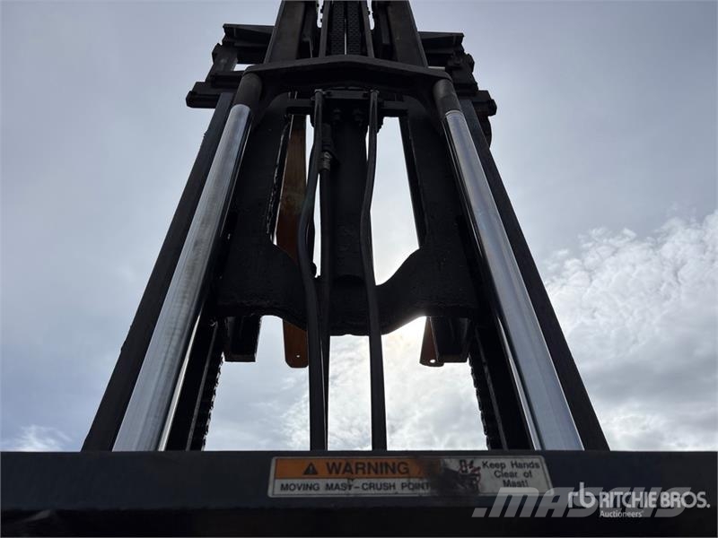 Hyster S120XL 12000 lb Cushion Tire Forklift Diger