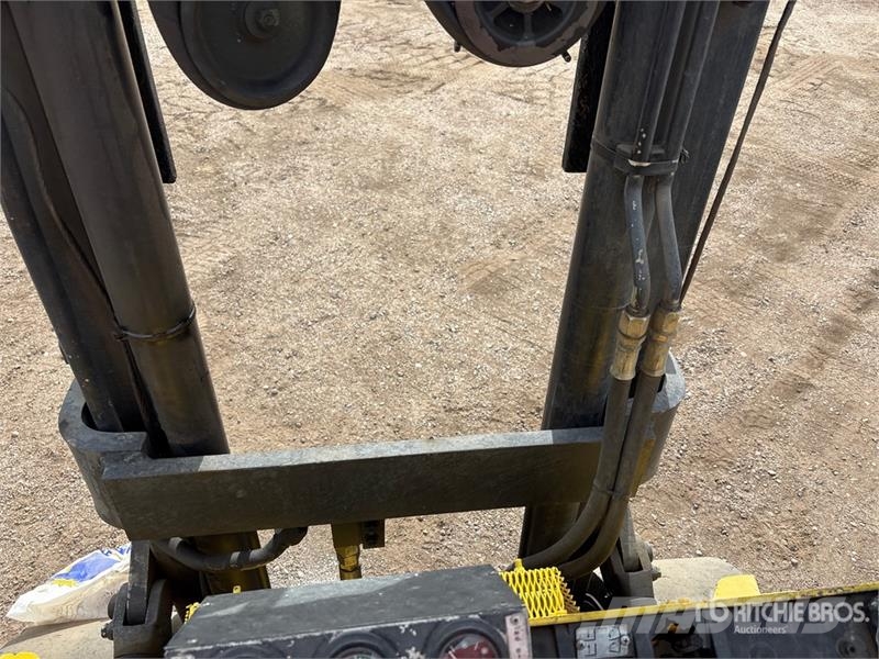 Hyster S120XL 12000 lb Cushion Tire Forklift Diger
