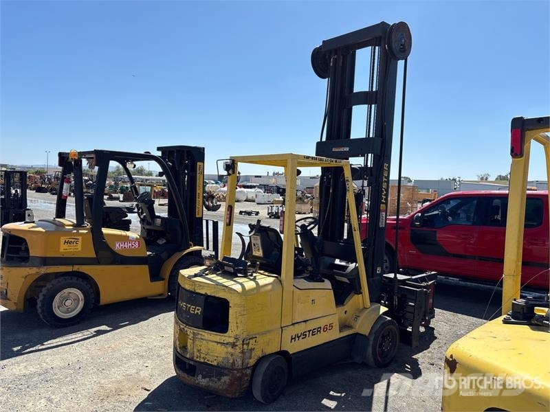 Hyster S30XMH2 1500 lb Cushion Tire Forklift Viličarji - drugo
