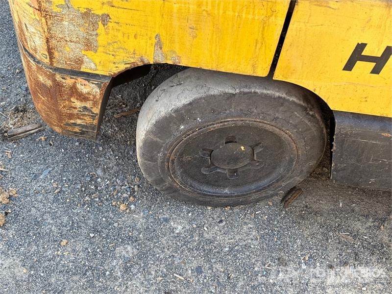 Hyster S30XMH2 Cushion Tire Forklift Diger