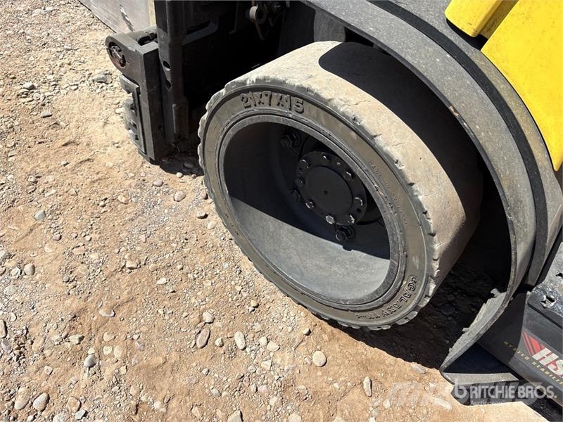 Hyster S50FT 4500 lb Pneumatic Tire Forklift Інше