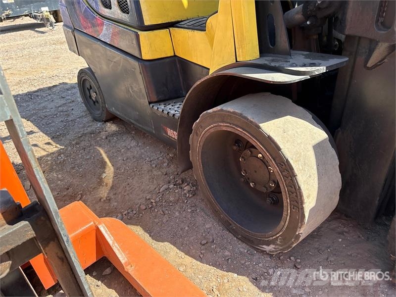 Hyster S50FT 4500 lb Pneumatic Tire Forklift Інше