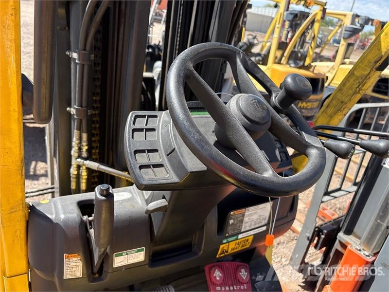 Hyster S50FT 4500 lb Pneumatic Tire Forklift Інше