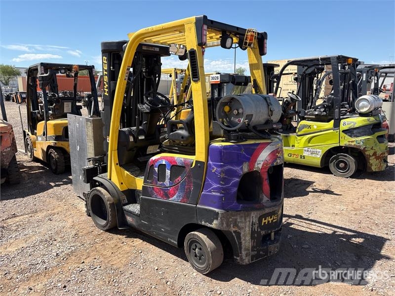 Hyster S50FT 4500 lb Pneumatic Tire Forklift Інше