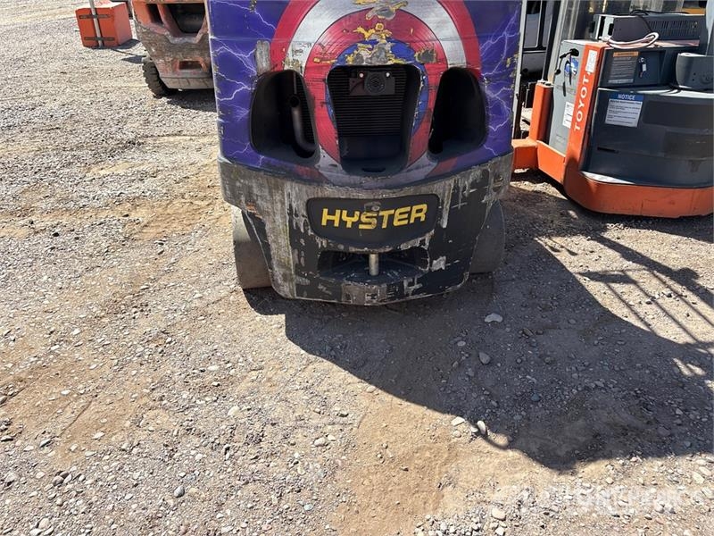 Hyster S50FT 4500 lb Pneumatic Tire Forklift Інше
