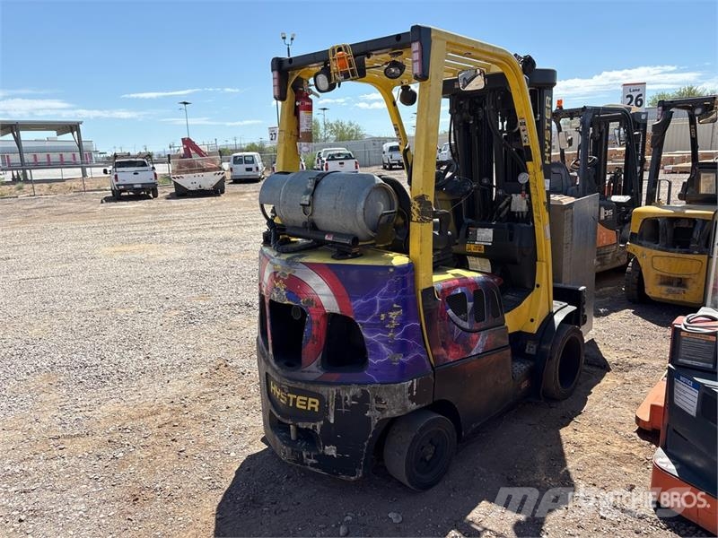 Hyster S50FT 4500 lb Pneumatic Tire Forklift Інше