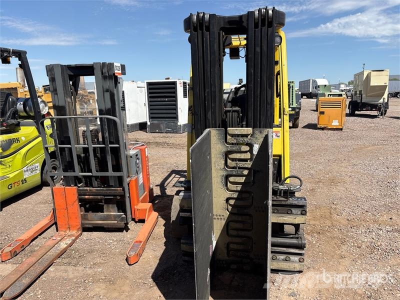 Hyster S50FT 4500 lb Pneumatic Tire Forklift Інше