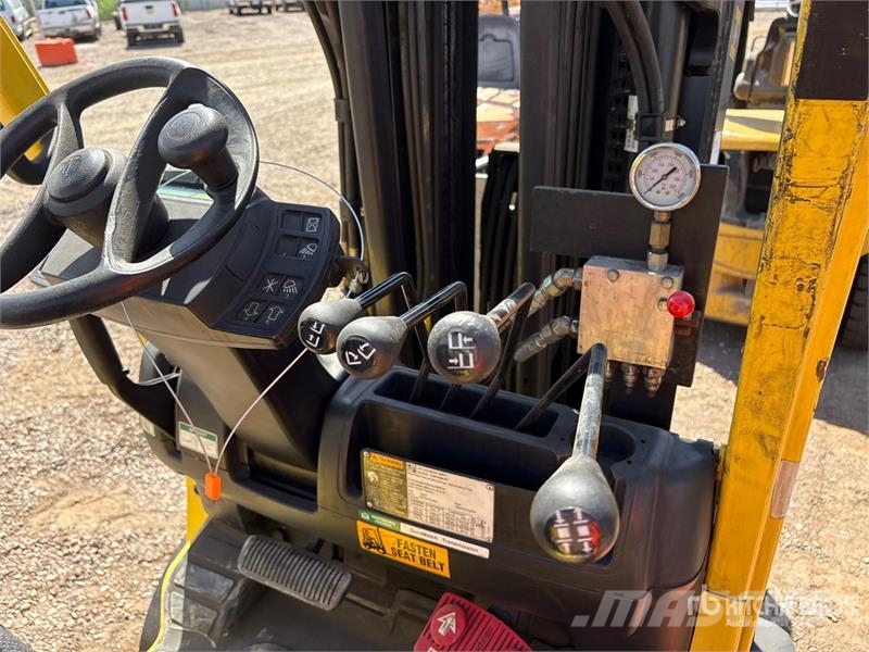 Hyster S50FT 4500 lb Pneumatic Tire Forklift Інше