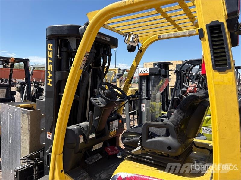 Hyster S50FT 4500 lb Pneumatic Tire Forklift Інше