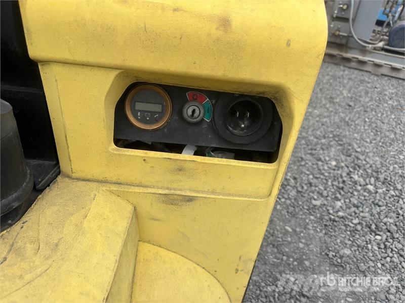 Hyster W45Z-HD 4510 lb Electric Pallet Jack (Inoperable) 手拉式油壓拖板車