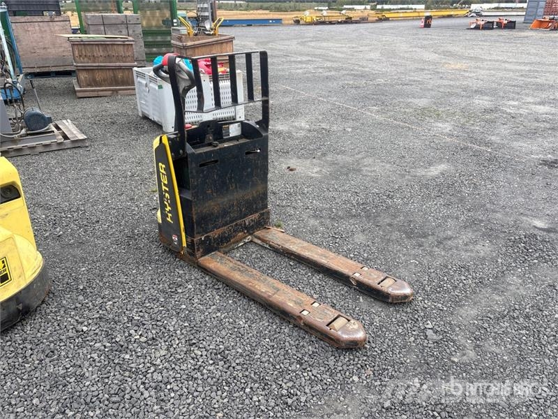 Hyster W45Z-HD 4510 lb Electric Pallet Jack 手拉式油壓拖板車