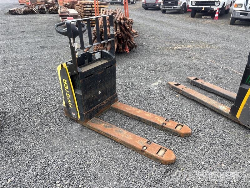 Hyster W45Z-HD 4510 lb Electric Pallet Jack (Inoperable) 手拉式油壓拖板車