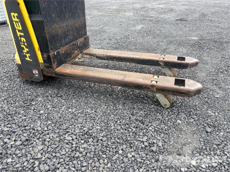 Hyster W45Z-HD 4510 lb Electric Pallet Jack 手拉式油壓拖板車