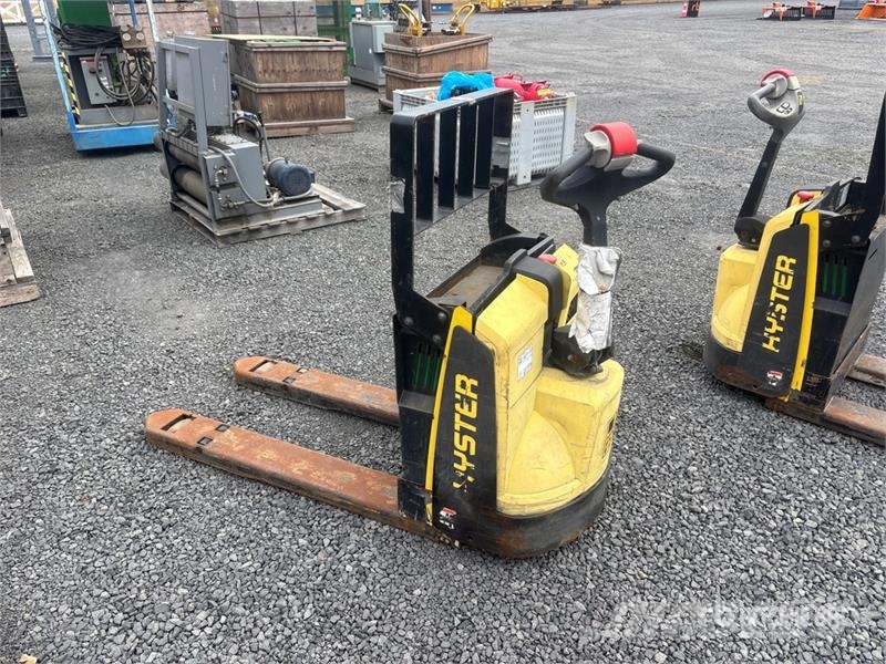Hyster W45Z-HD 4510 lb Electric Pallet Jack (Inoperable) 手拉式油壓拖板車