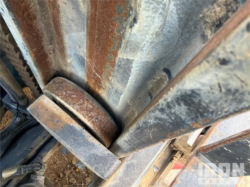 Hyundai 25L-7A 3340 lb Cushion Tire Forklift (Inoperable) Autokrāvēji - citi