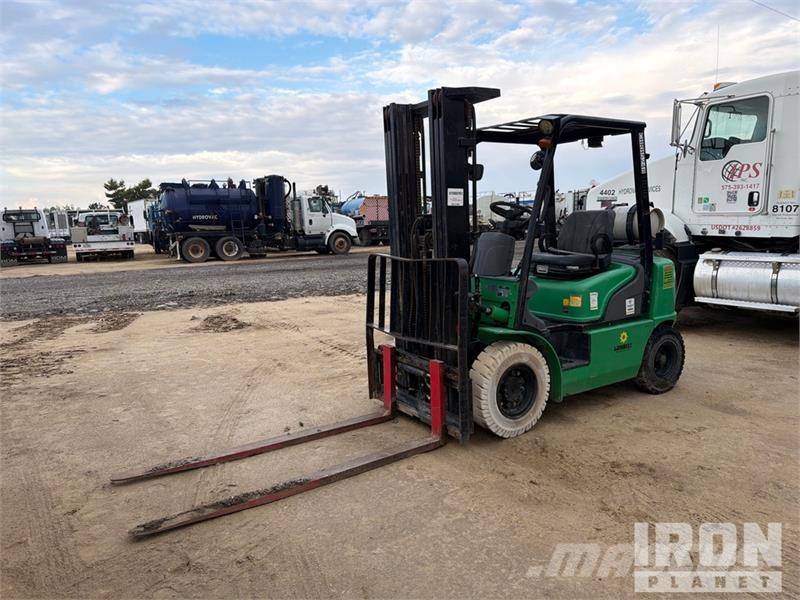 Hyundai 25L-7A 3340 lb Cushion Tire Forklift (Inoperable) Autokrāvēji - citi