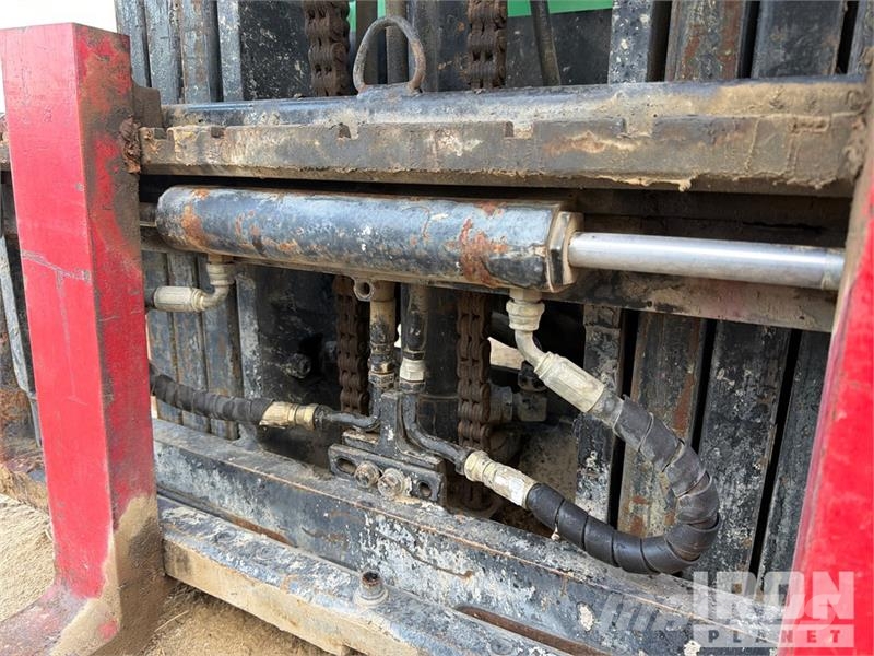 Hyundai 25L-7A 3340 lb Cushion Tire Forklift (Inoperable) Autokrāvēji - citi