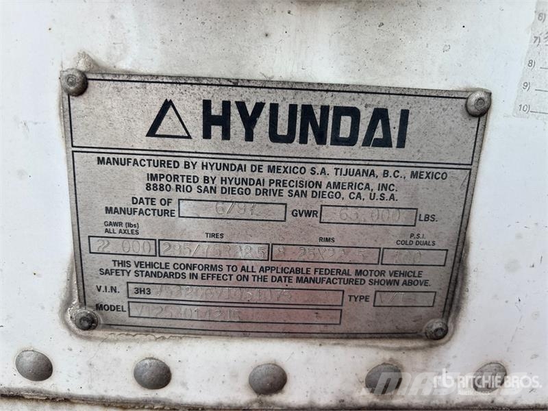 Hyundai 53 ft x 102 in T/A Van Trailer Прицепы-фургоны