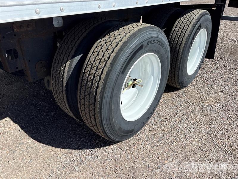 Hyundai 53 ft x 102 in T/A Van Trailer Причепи-фургони