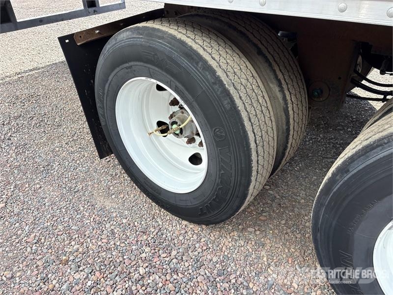 Hyundai 53 ft x 102 in T/A Van Trailer Причепи-фургони
