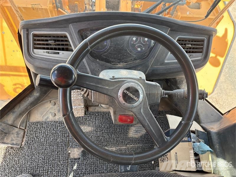 Hyundai HL970 Wheel Loader Колесни товарачи