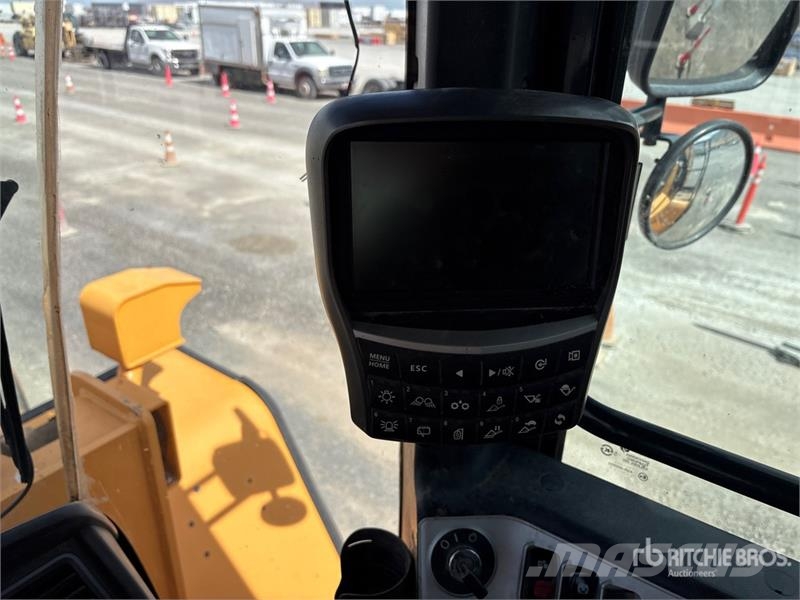 Hyundai HL970 Wheel Loader Колесни товарачи